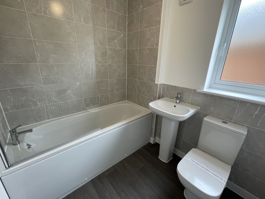 Main bathroom
