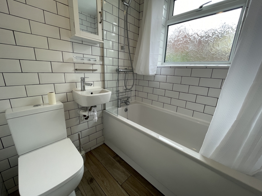 Main Bathroom