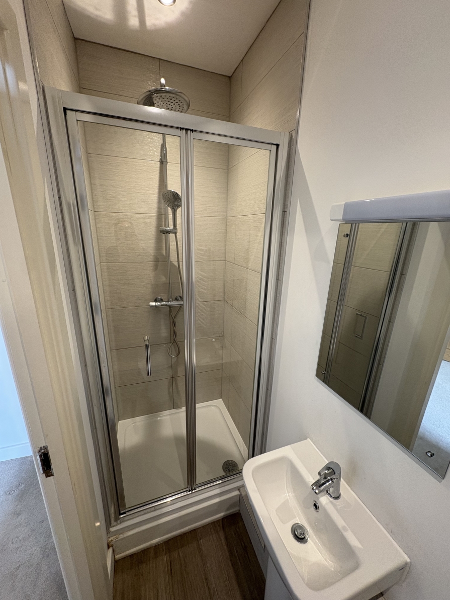 En-Suite Shower