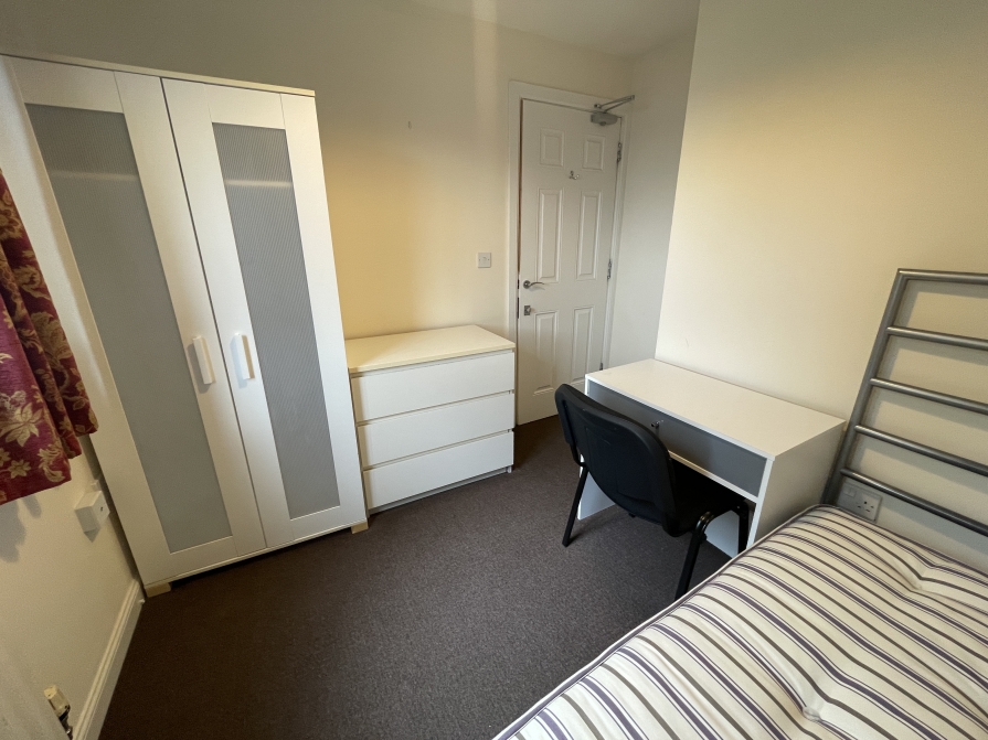 Single bedroom