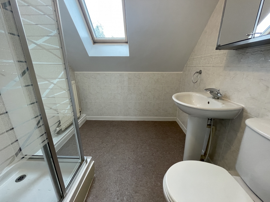 En-suite bathroom