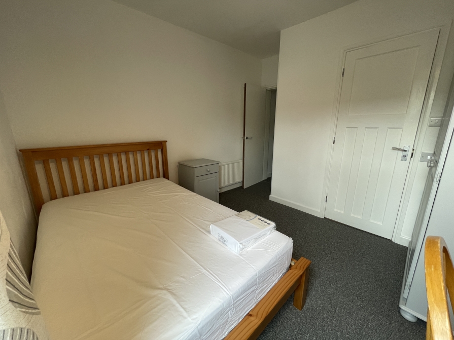 En-suite bedroom