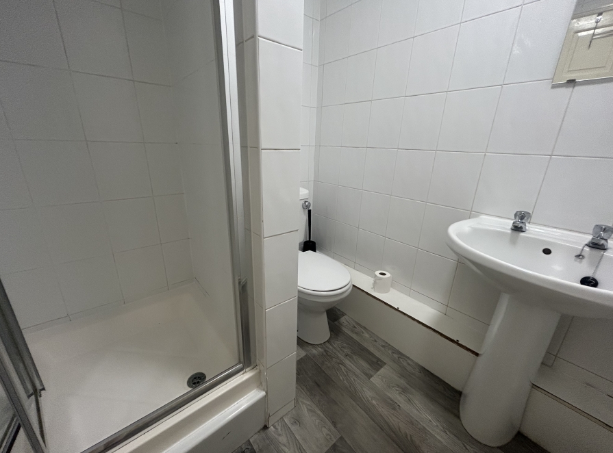 ground floor bedroom